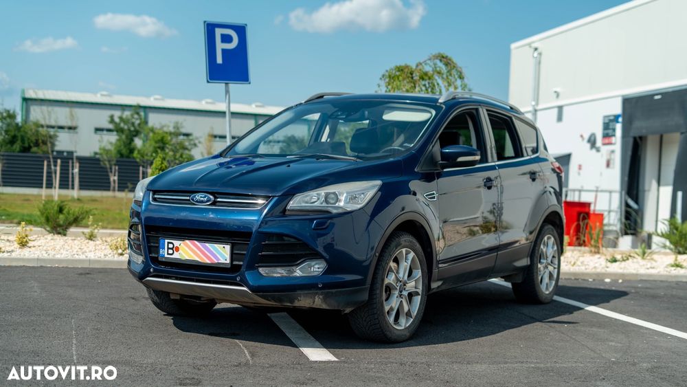 Ford Kuga 2.0 TDCi 4WD Powershift Titanium - 2