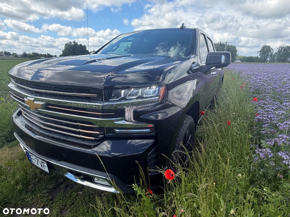 Chevrolet Silverado - 3