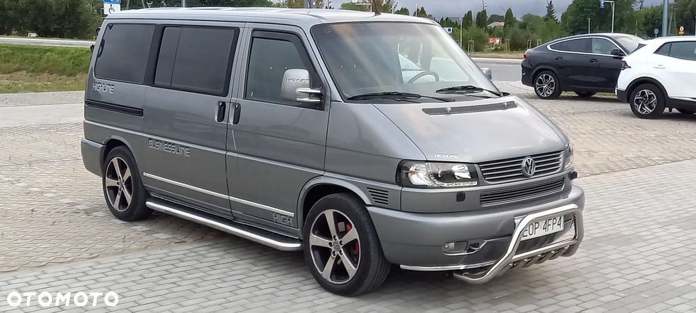 Volkswagen Caravelle - 12