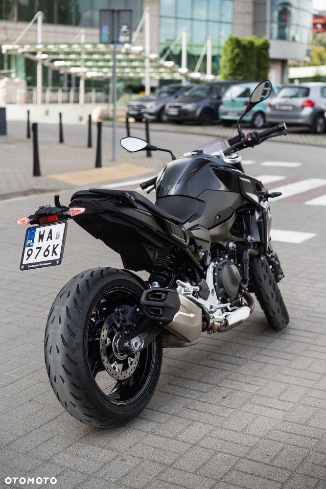 BMW F - 6