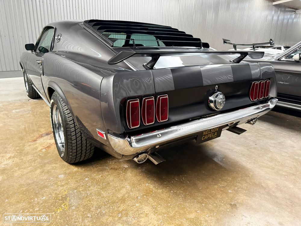 Ford Mustang - 5