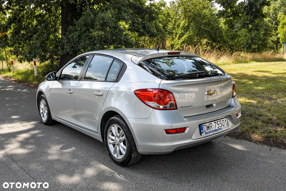 Chevrolet Cruze - 3