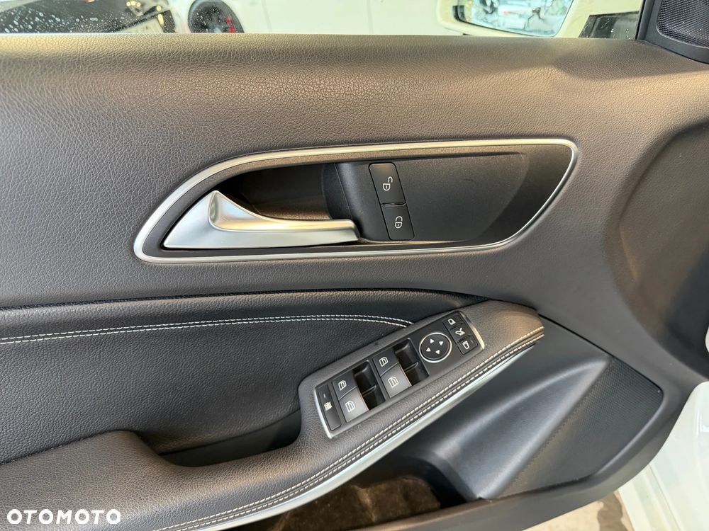 Mercedes-Benz Klasa A 180 (BlueEFFICIENCY) Style - 12