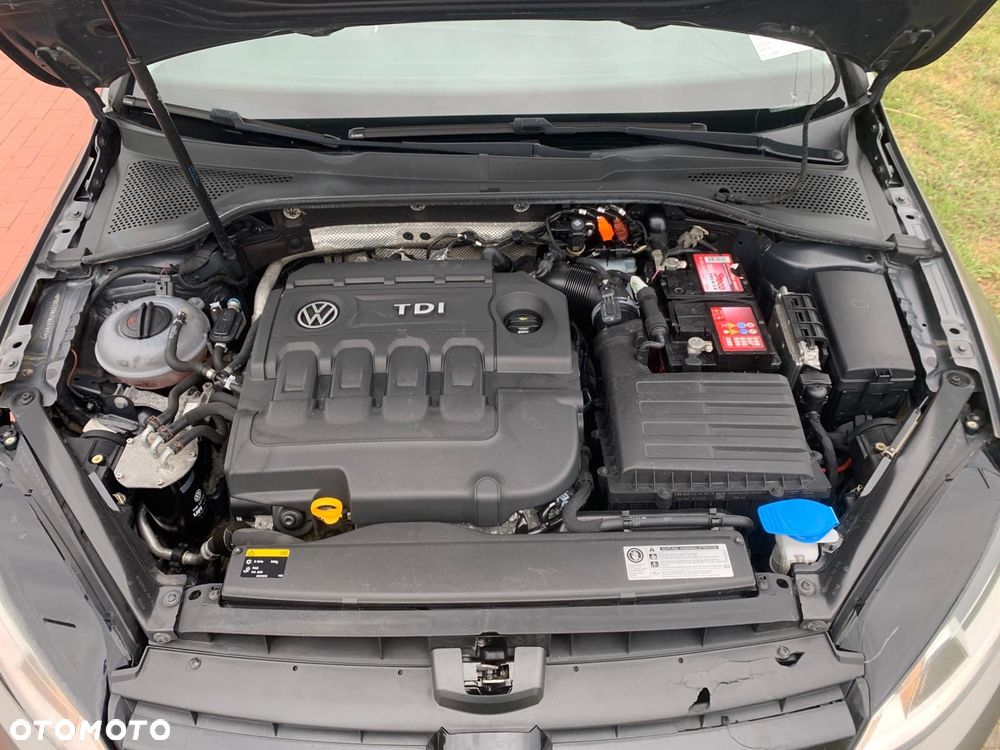 Volkswagen Golf 1.6 BlueTDI Comfortline - 16