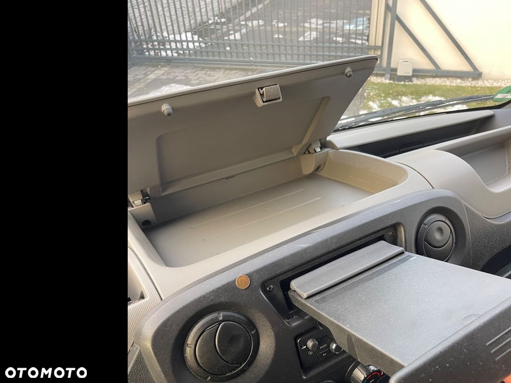 Renault Master - 25