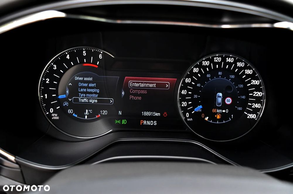 Ford Mondeo 2.0 TDCi Titanium PowerShift - 36