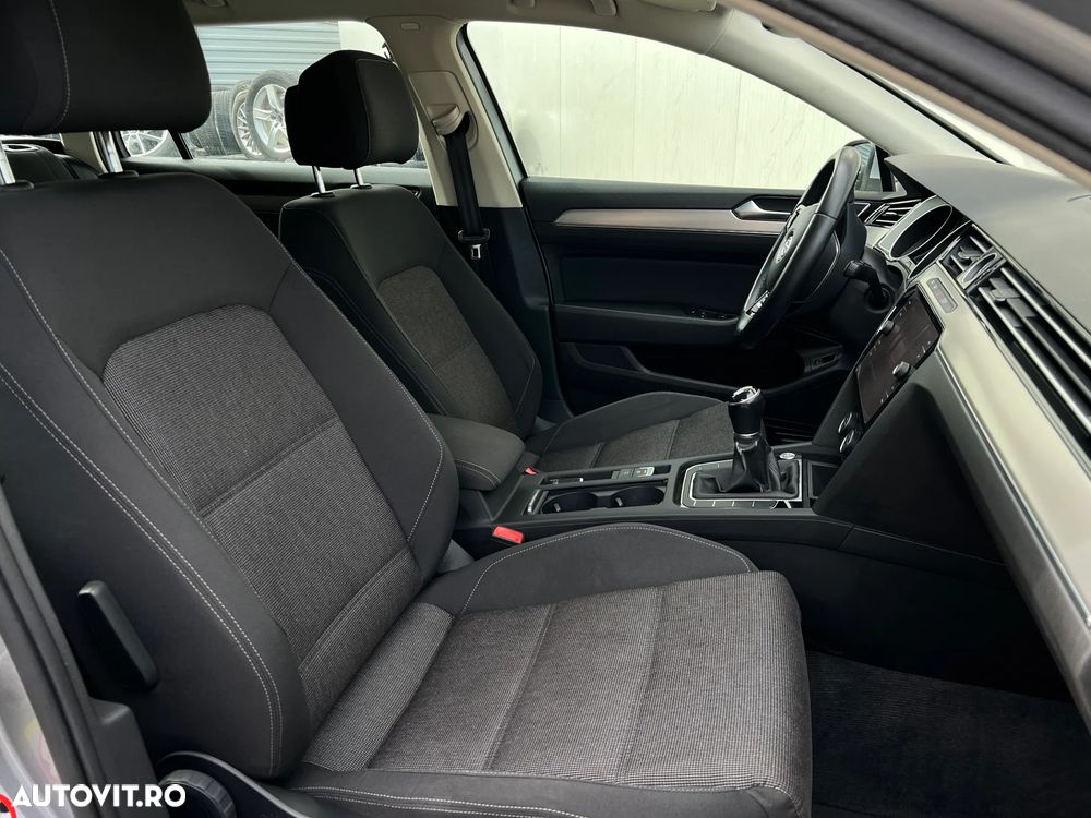 Volkswagen Passat Variant 1.6 TDI R Executive - 8