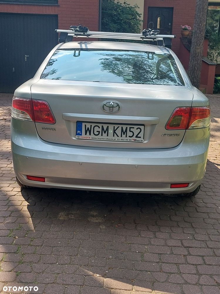 Toyota Avensis - 4