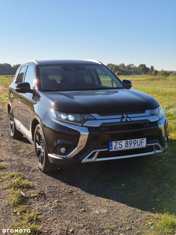 Mitsubishi Outlander 2.0 Intense + 4WD CVT - 10