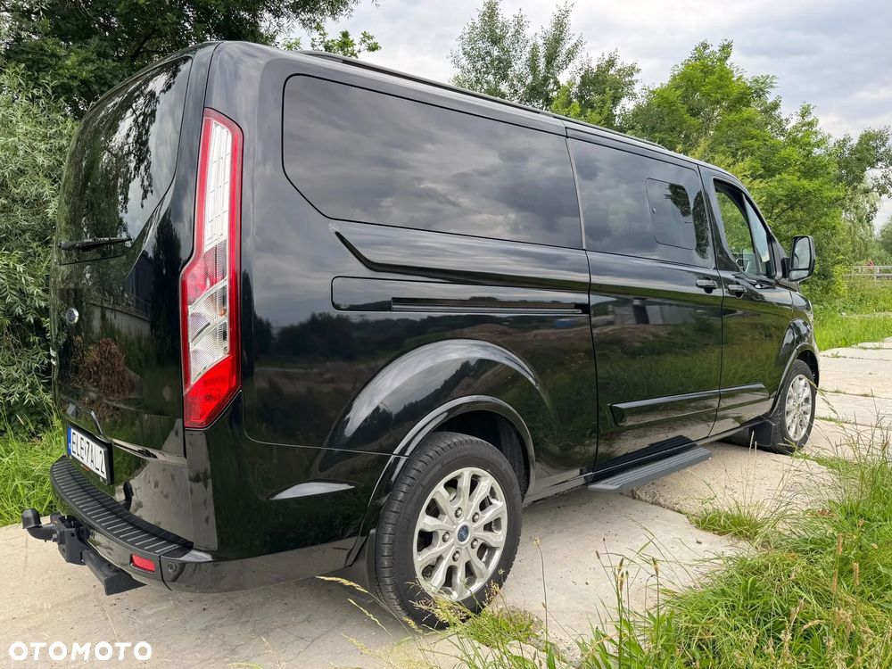 Ford Tourneo Custom 2.0 EcoBlue L2 Titanium - 24