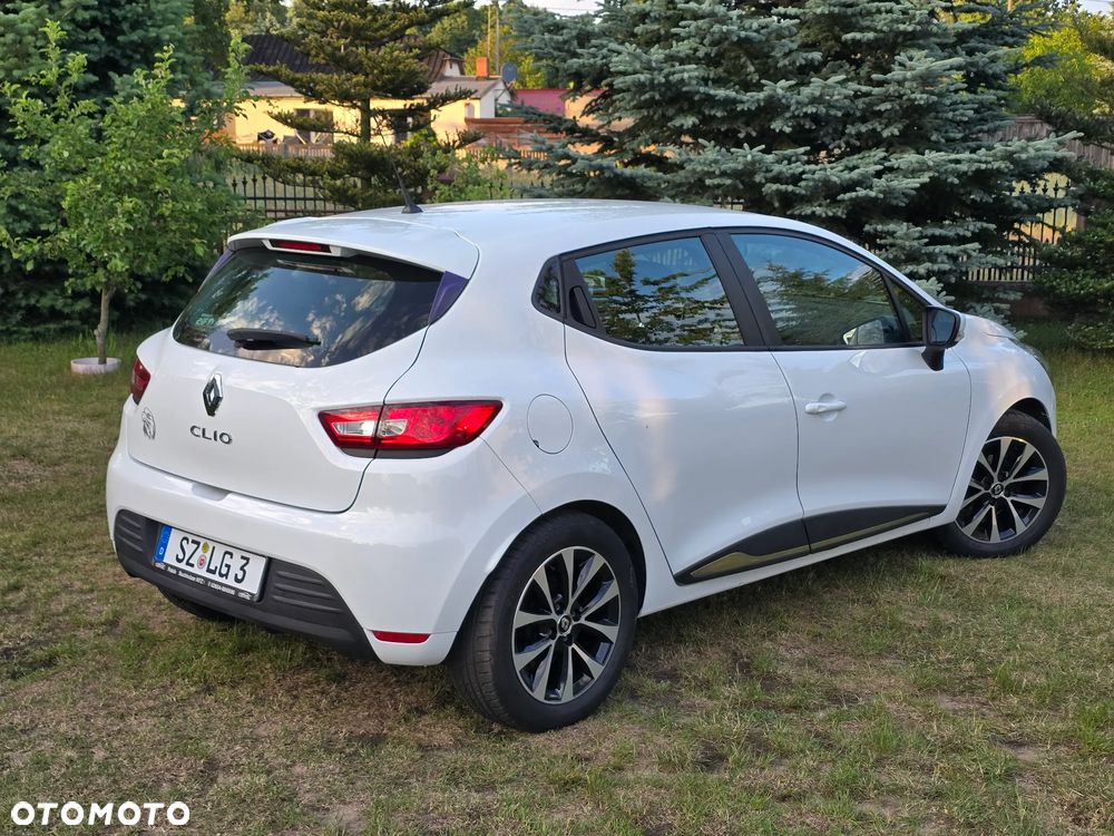 Renault Clio - 8