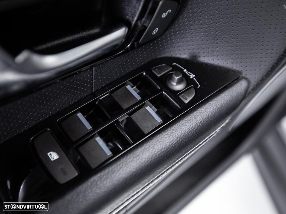 Land Rover Range Rover Evoque - 14