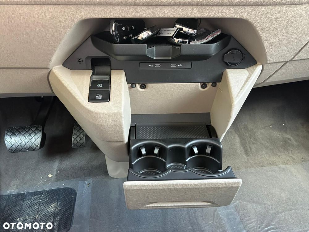Volkswagen Multivan 2.0 TDI L2 Edition DSG - 31