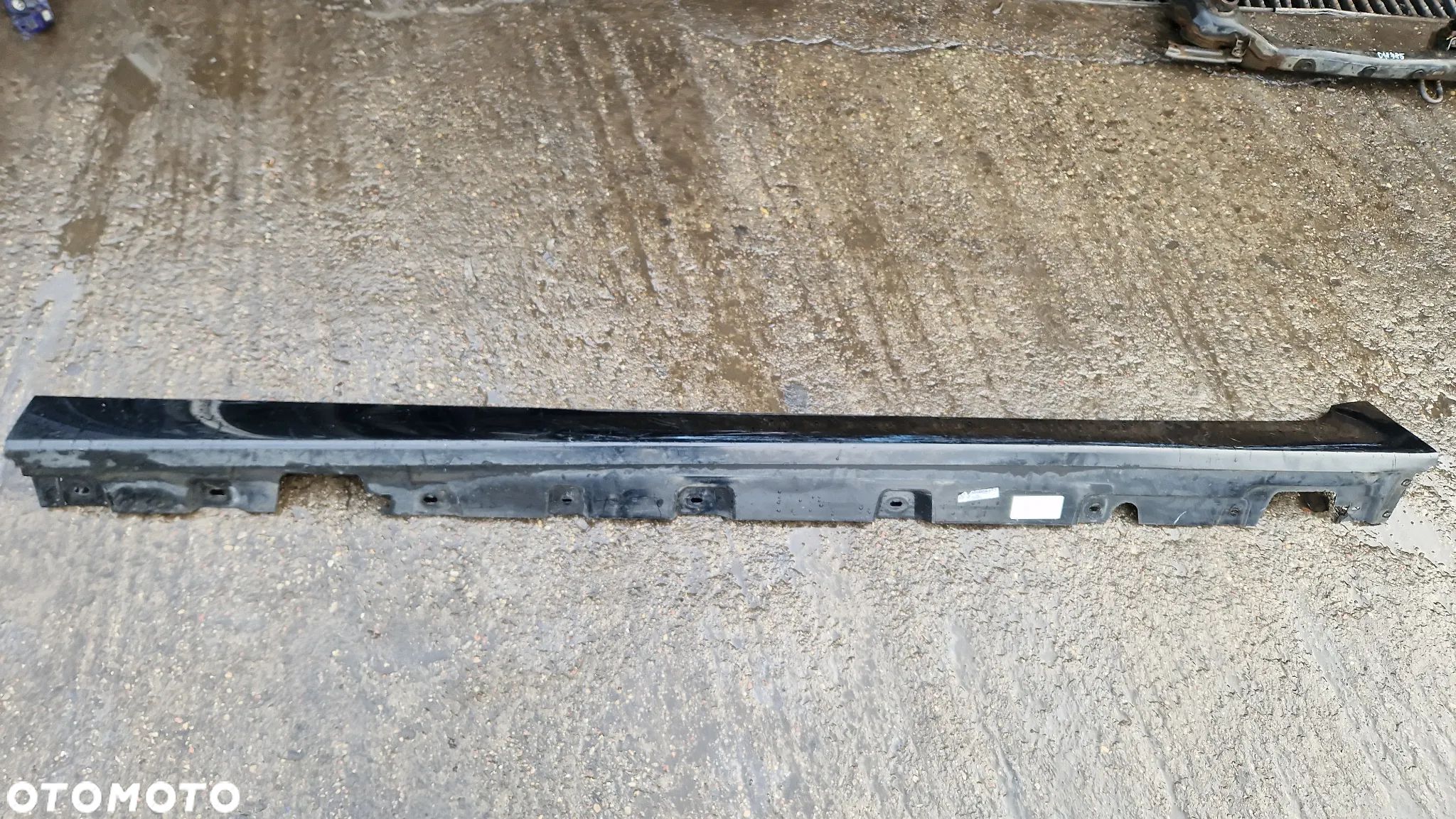 BMW F10 LISTWA NA PRÓG LEWA 7184773 - 1