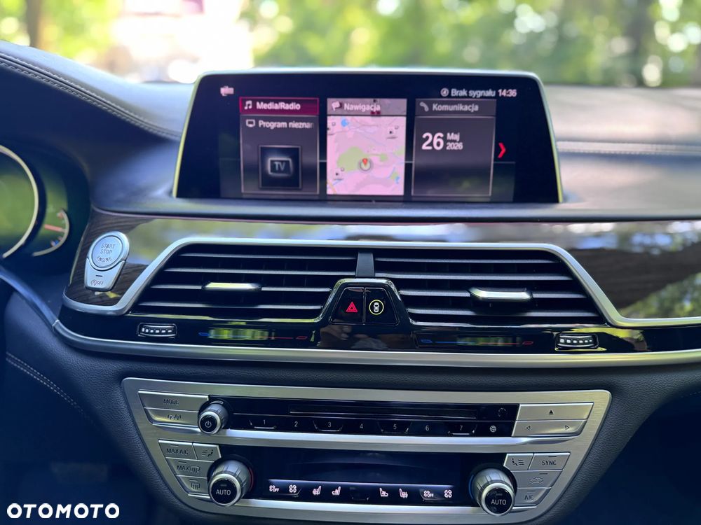 BMW Seria 7 - 8