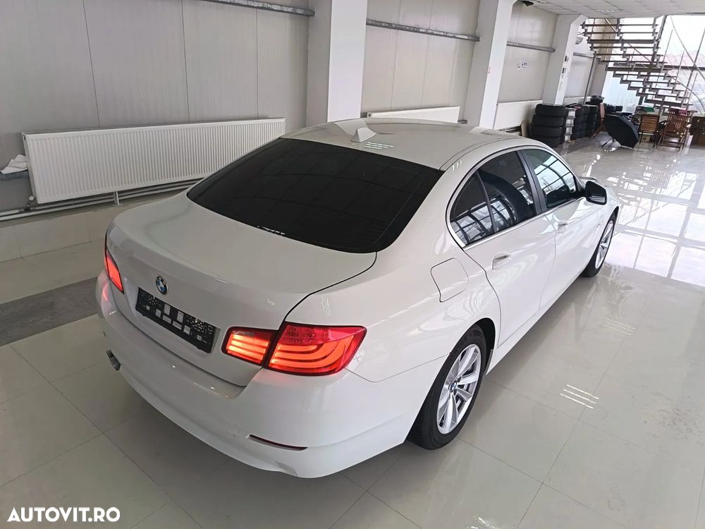 BMW Seria 5 520d - 12
