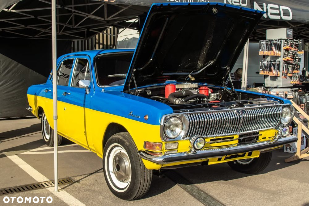 Wołga GAZ-24 - 4