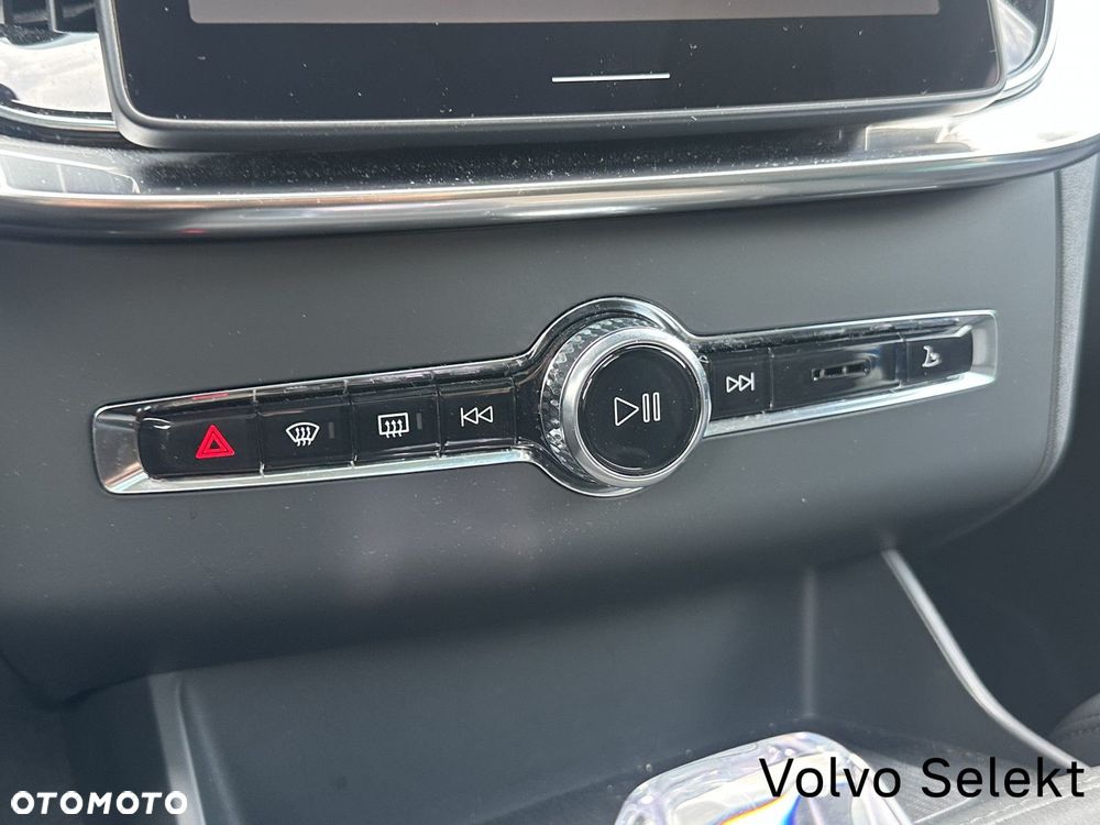 Volvo XC 90 - 21