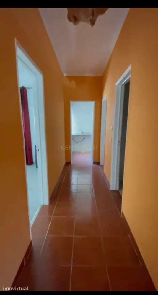Apartamento T2 com 79m2, R/C na Baixa da Banheira - Grande imagem: 3/8