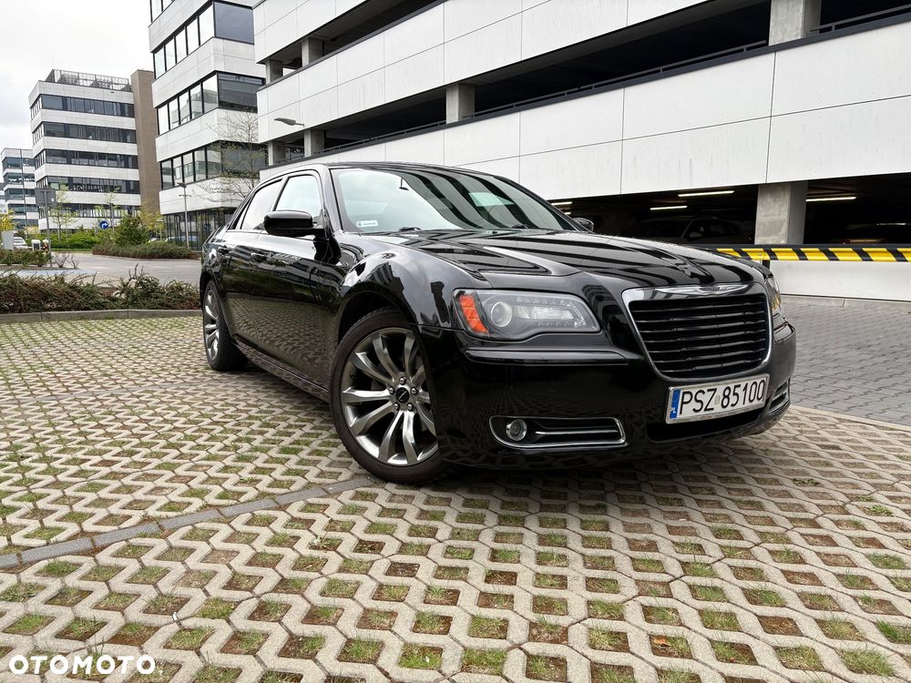 Chrysler 300s - 12