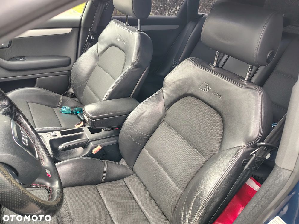 Audi A4 Avant 2.0 TDI DPF - 10