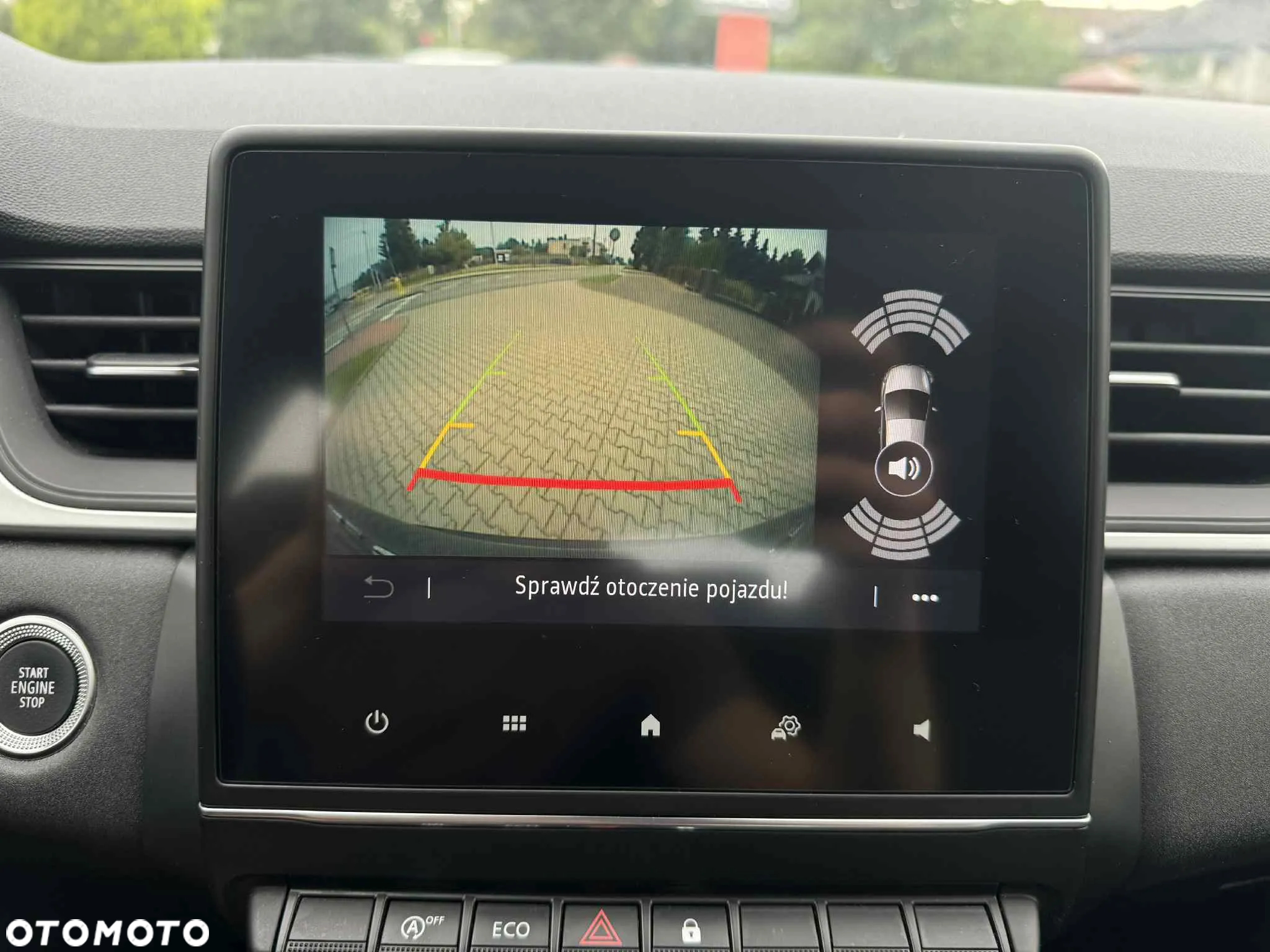 Renault Captur - 16