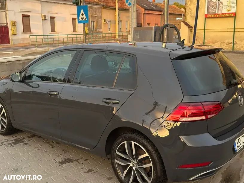 Volkswagen Golf - 4