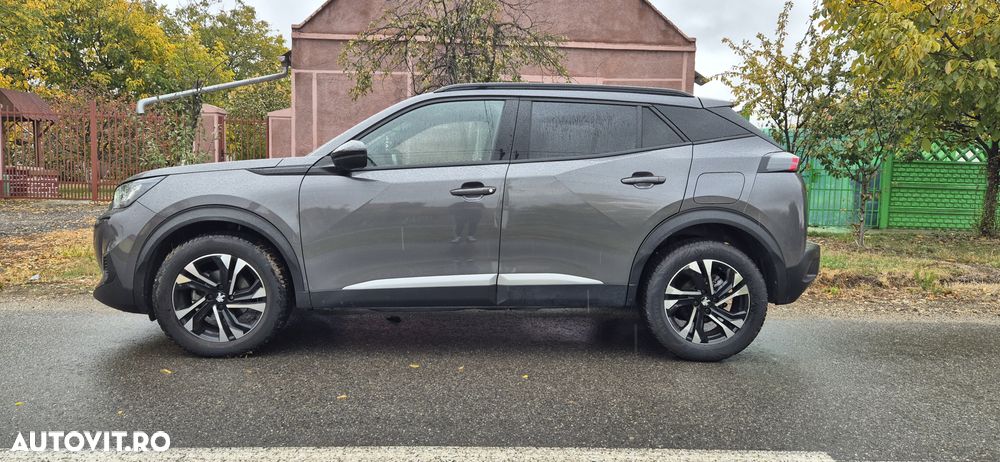 Peugeot 2008 1.2 L PureTech STT Allure - 6