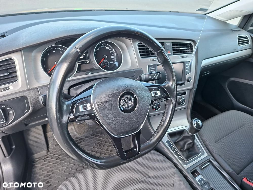 Volkswagen Golf 1.4 TSI BMT Comfortline - 18