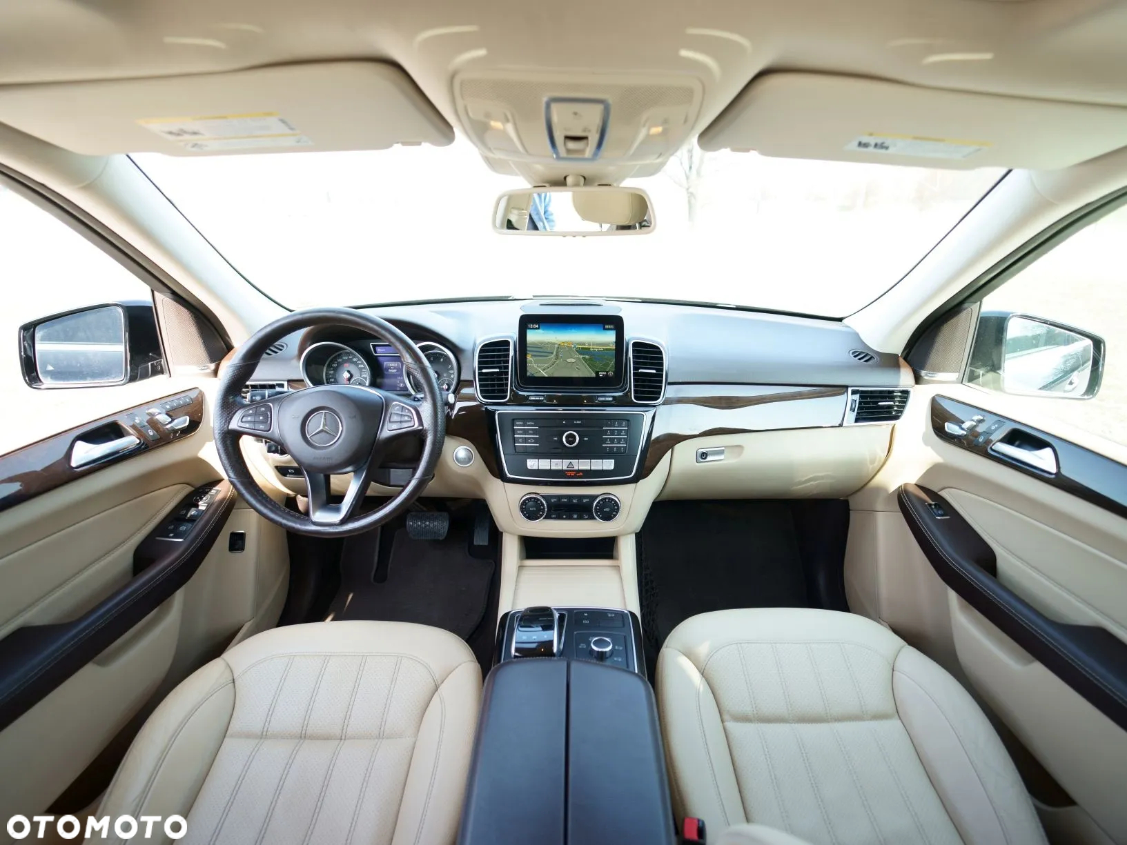 Mercedes-Benz GLE - 19