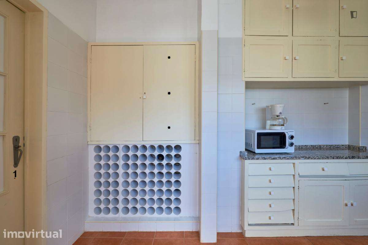 Quarto - localizado em Saldanha Lisbon - Grande imagem: 5/46