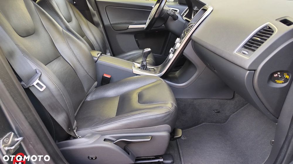 Volvo XC 60 D3 Summum - 33