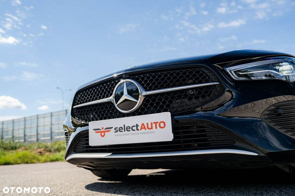 Mercedes-Benz CLA 200 7G-DCT Progressive - 14