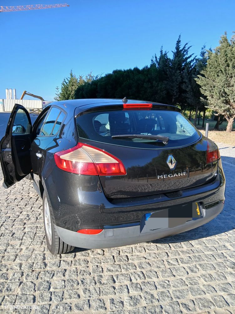 Renault Mégane 1.5 dCi Confort - 10