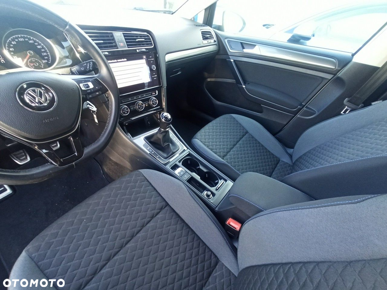 Volkswagen Golf 1.0 TSI OPF Comfortline - 13