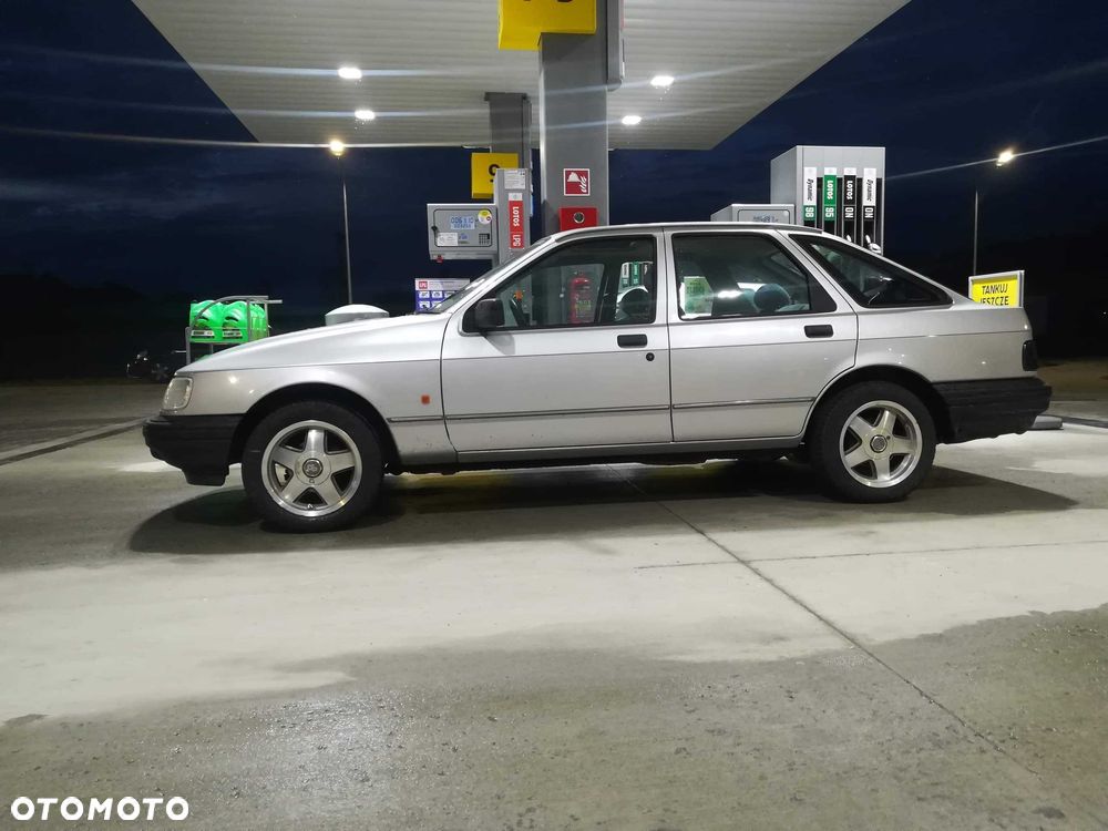 Ford Sierra - 7