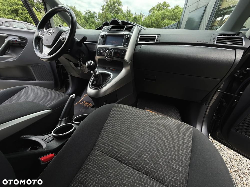 Toyota Verso 1.8 Prestige EU5 7os - 22