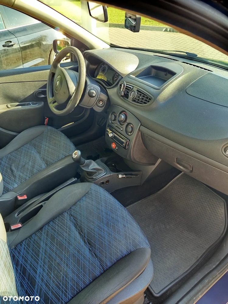 Renault Clio - 6