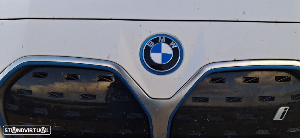 BMW i4 eDrive40 - 14