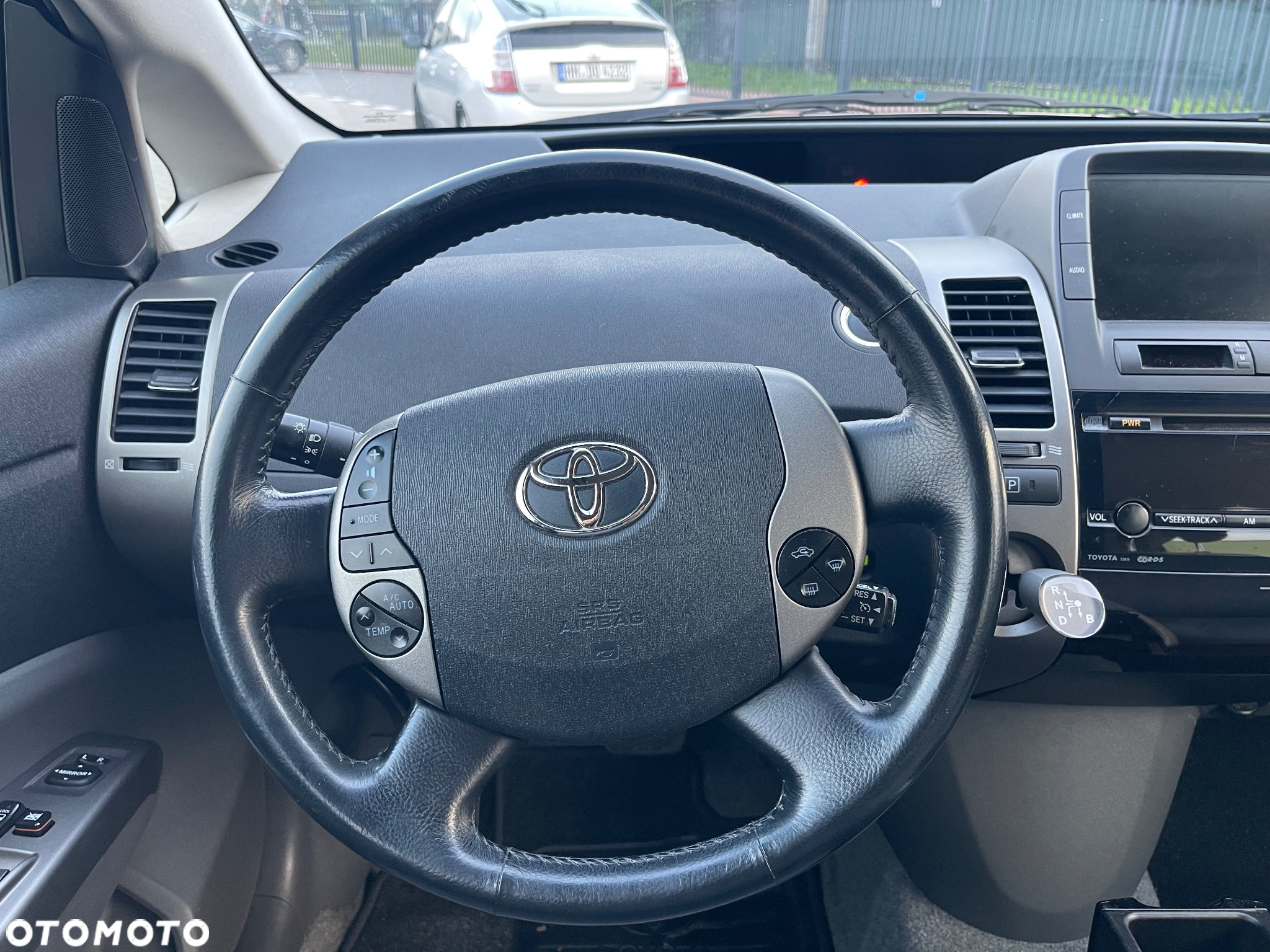 Toyota Prius 1.5 VVT-i Sol - 15