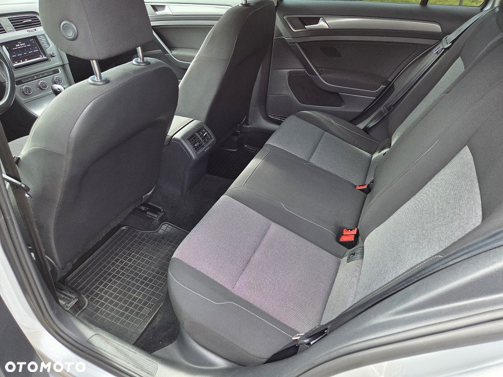 Volkswagen Golf 1.6 TDI BlueMot Trendline DSG - 27