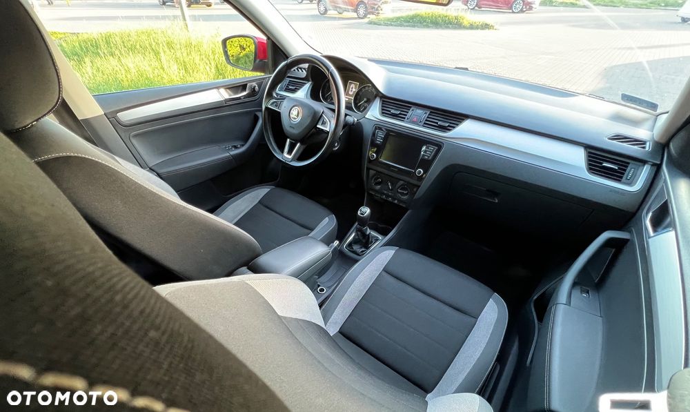 Skoda RAPID - 12
