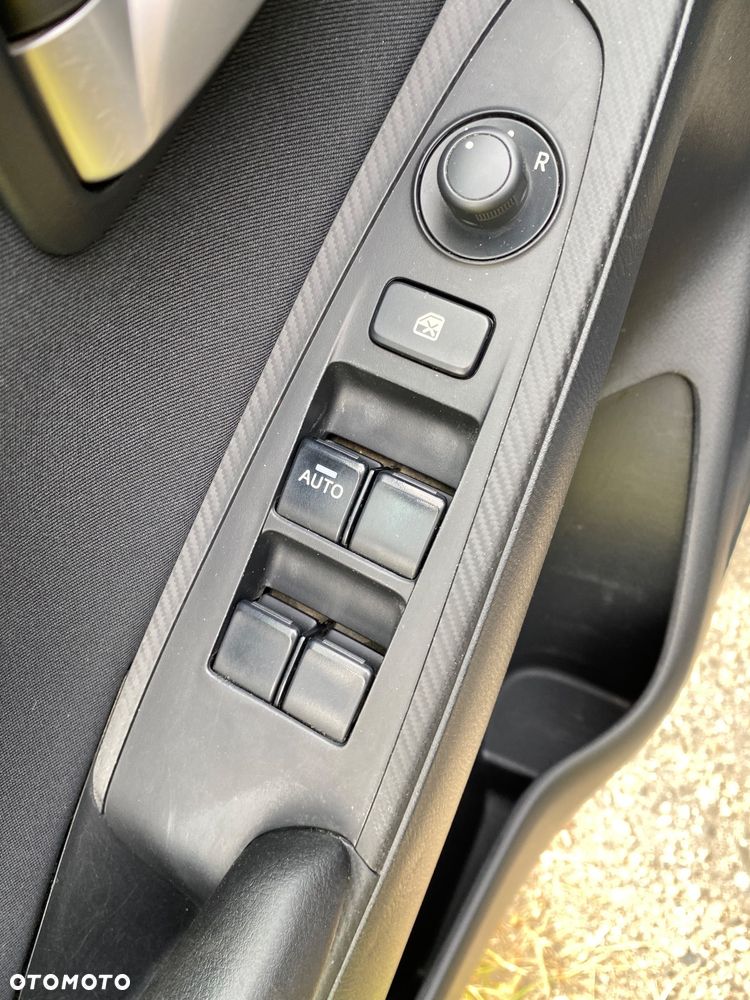 Mazda 2 SKYACTIV-G 90 KIZOKU - 23