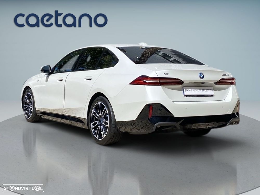 BMW i5 eDrive40 Pack Desportivo M - 22