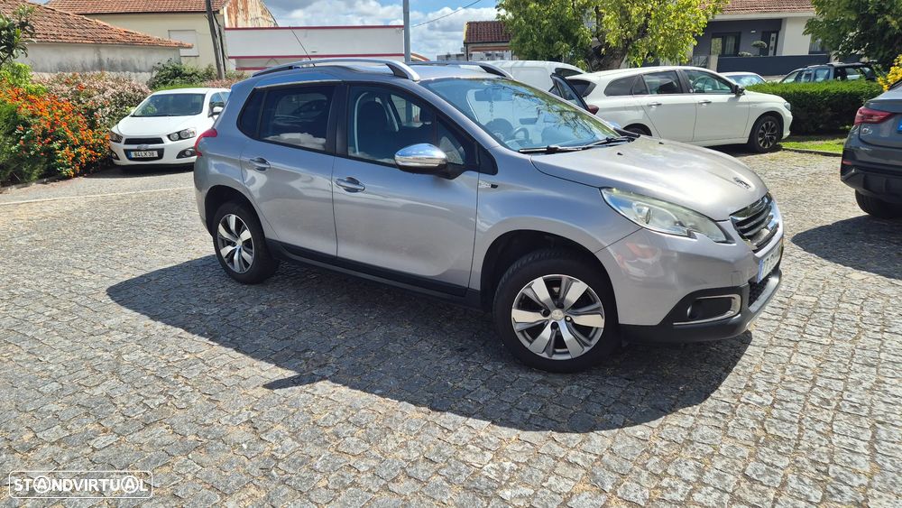 Peugeot 2008 1.2 PureTech Style - 2