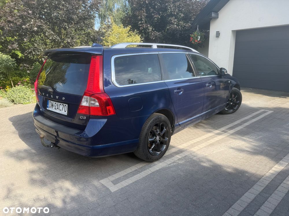 Volvo V70 D3 Ocean Race - 14