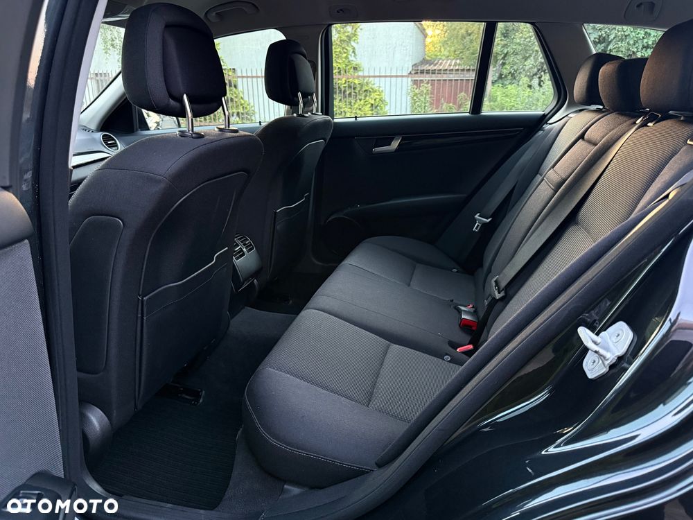 Mercedes-Benz Klasa C 200 (BlueEFFICIENCY) Elegance - 9