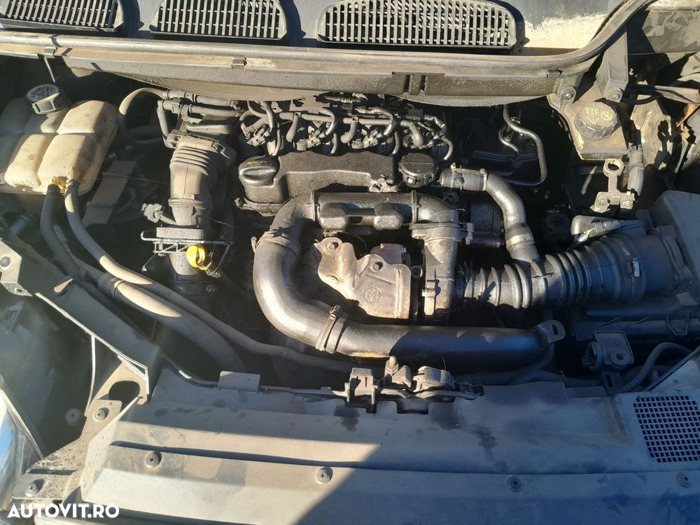 Dezmembrari  Ford C-MAX 1  2003  > 2010 1.6 TDCi Motorina - 4