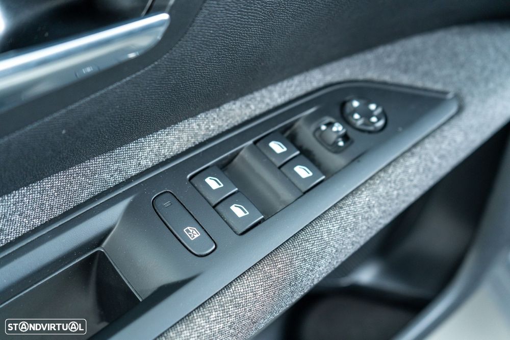 Peugeot 3008 PureTech 130 Stop & Start GPF EAT8 Active - 22