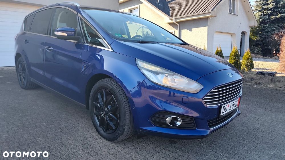 Ford S-Max 2.0 TDCi DPF Champions Edition - 28